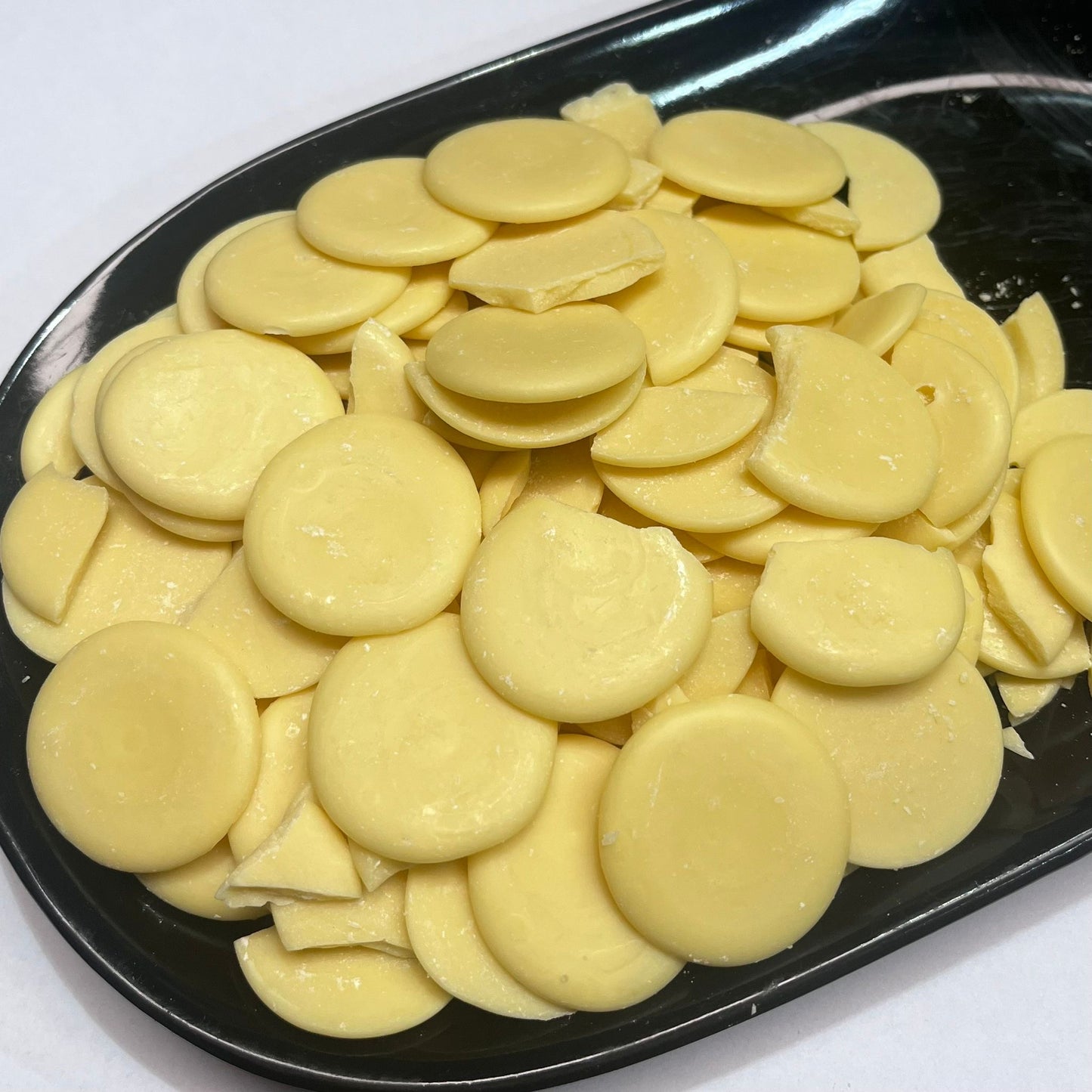 Cocoa Butter (Chocolate Aroma) Premium Unrefined Food Grade - Cosmos Certified Organic (Buttons)